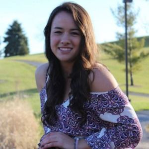 Meet your Posher, Danielle